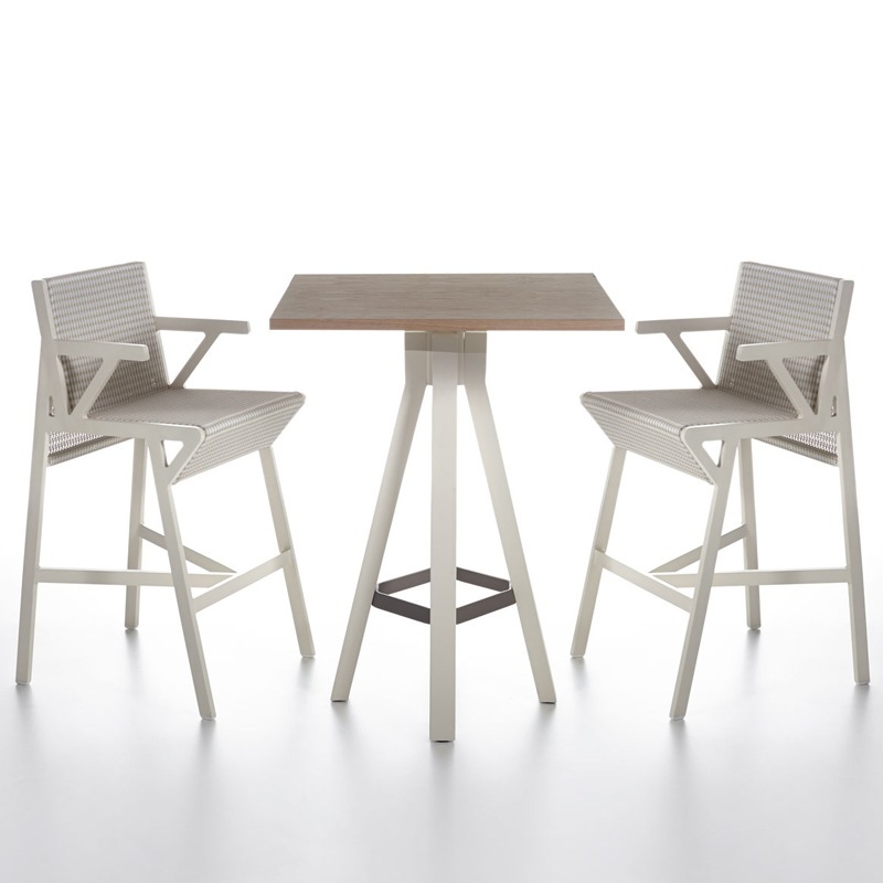 MAIA/ VIEQUES Bartisch