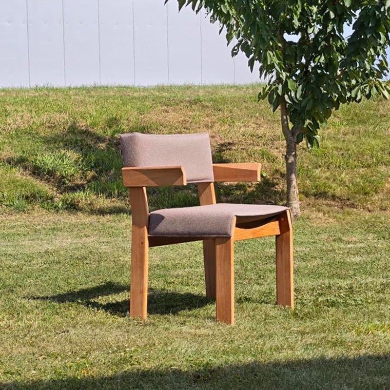 Kettal BAND Armlehnstuhl, Teak/Terrain Laminate Deer