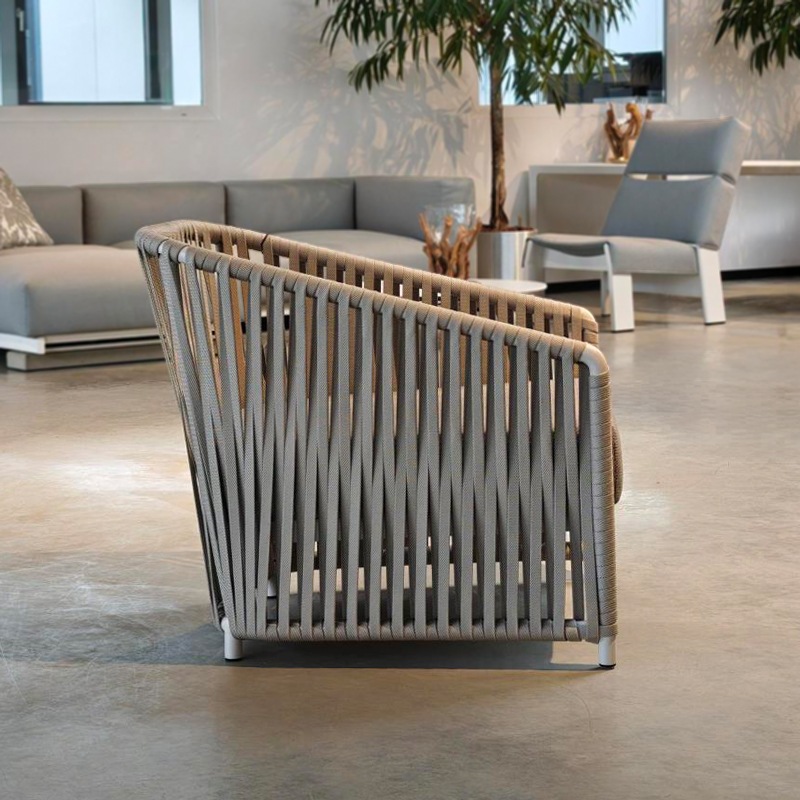 Kettal BITTA LOUNGE Clubsessel Dry Wine/ Terrain Laminate Fog
