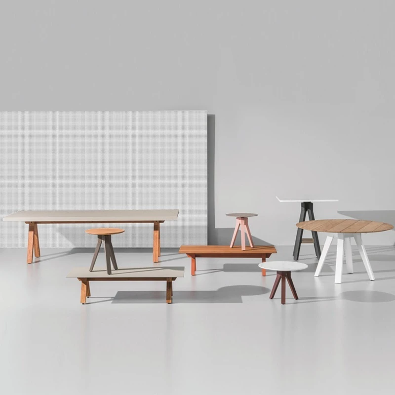 MAIA/ VIEQUES Tische