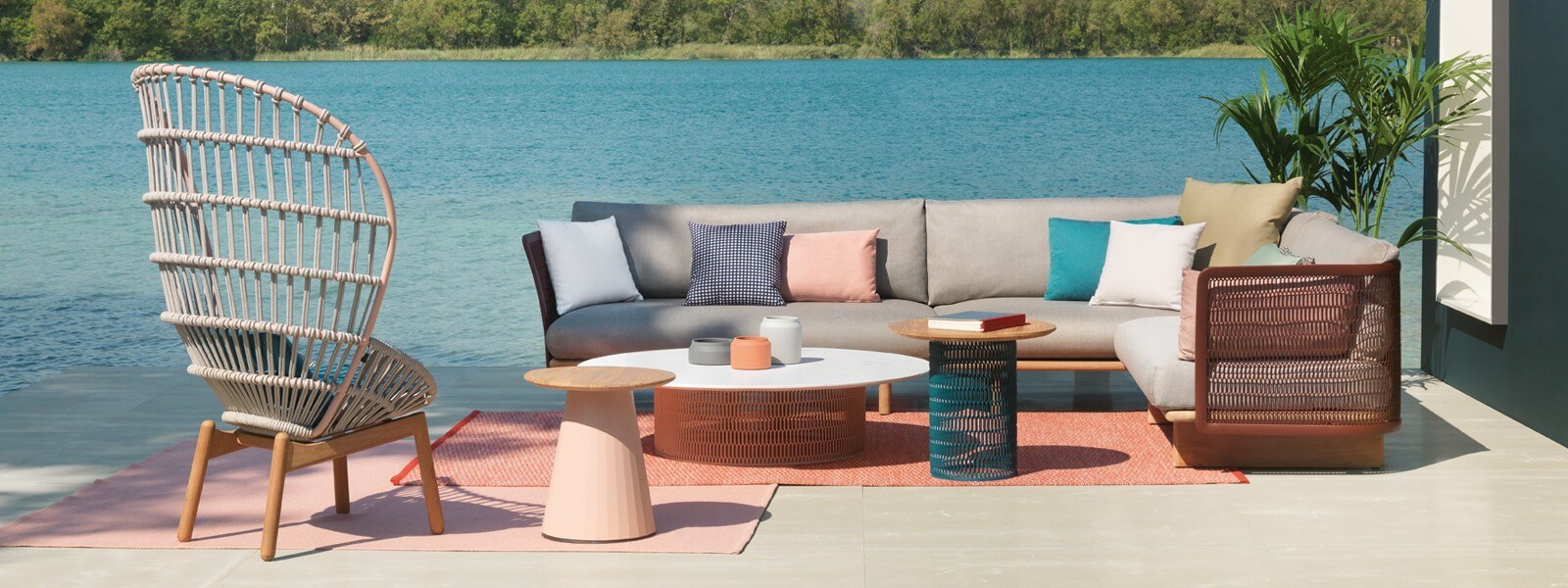 KETTAL Cala Slide background